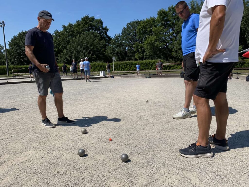 Tournois de pétanque à Fribourg